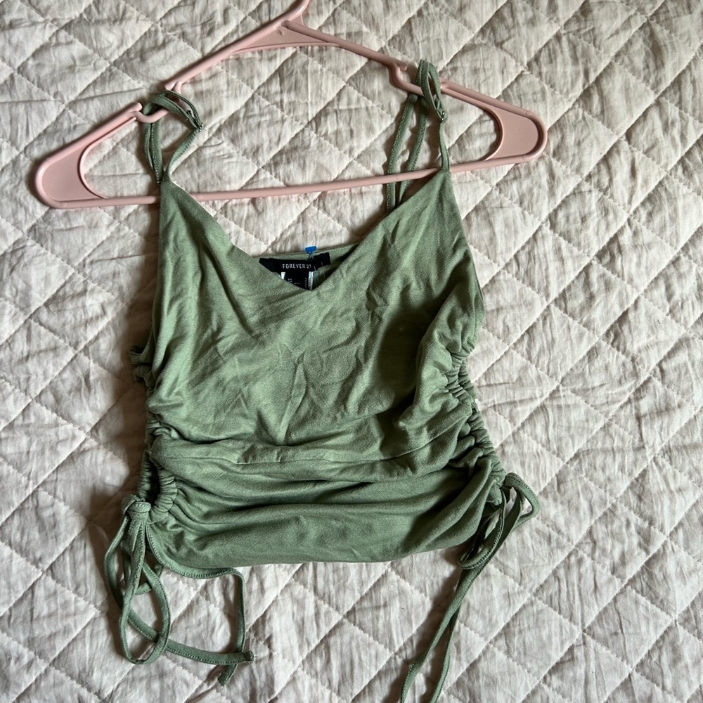NWT forever 21 top